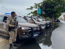 Imagem - PM é baleado por colega durante ataque de cães em Salvador