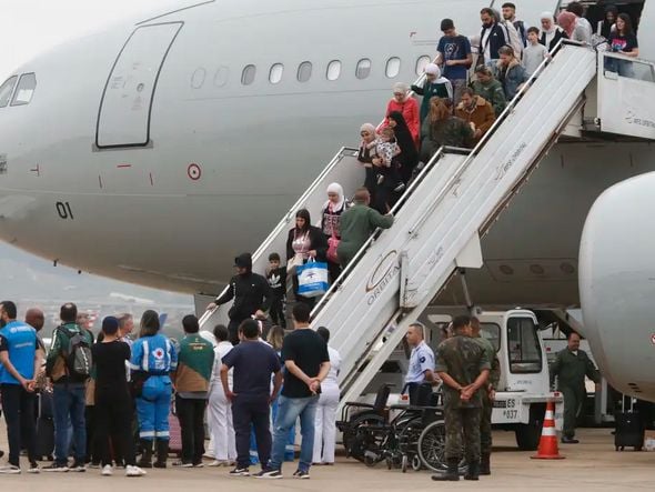 Imagem - Sexto voo de repatriação do Líbano chega ao Brasil com 212 passageiros