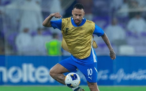 Neymar em aquecimento do Al Hilal