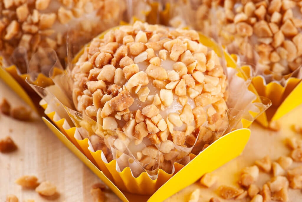 [Edicase]Brigadeiro de amendoim (Imagem: flanovais | Shutterstock) por Imagem: flanovais | Shutterstock