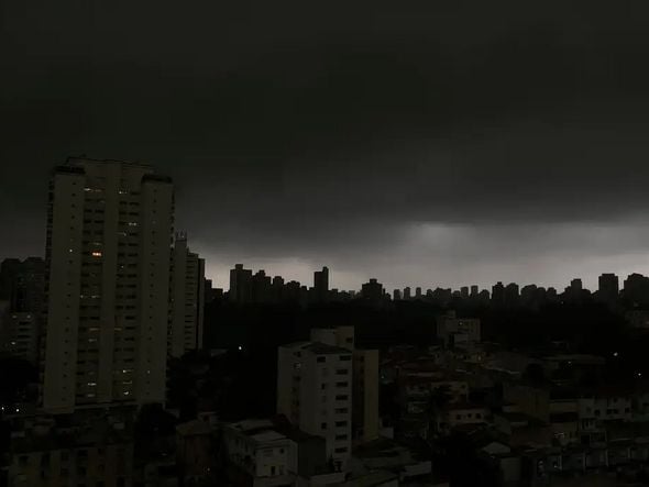 Imagem - São Paulo registra novo temporal e mais de 70 mil casas ficam sem luz