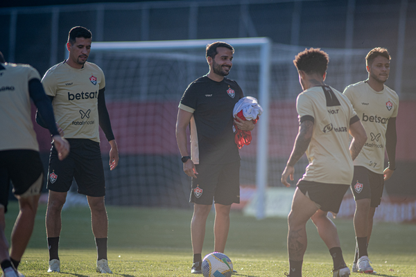 Vitória completou penúltimo treinamento antes de enfrentar o Fluminense, no Barradão