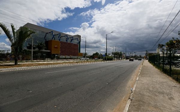 https://www.correio24horas.com.br/bahia/quatro-meses-apos-morte-de-jovem-em-fuga-de-blitz-em-feira-familia-cobra-justica-0822