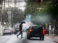 Imagem - Inmet emite alerta de chuvas intensas para Bahia e mais 15 estados