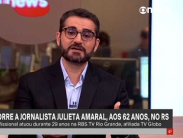 Imagem - Jornalista da Globo News se emociona ao noticiar morte de colega; veja vídeo