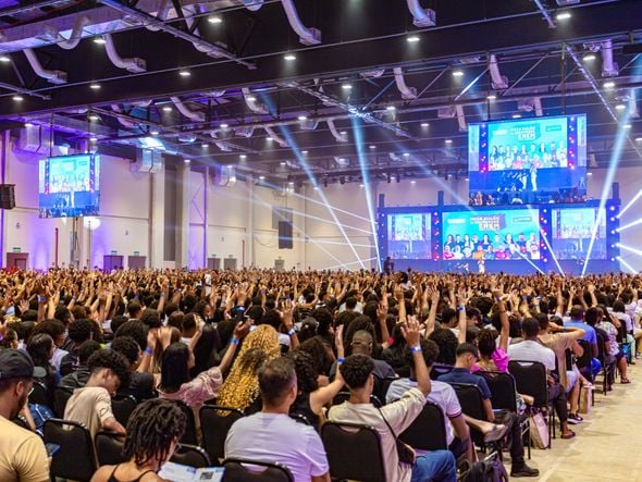 Imagem - Mega aulão do Enem reúne cerca de 7 mil estudantes no Centro de Convenções de Salvador