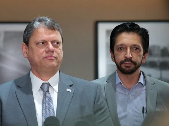 Imagem - Nunes chama Tarcísio de 'líder maior' e diz que vitória não seria possível sem governador