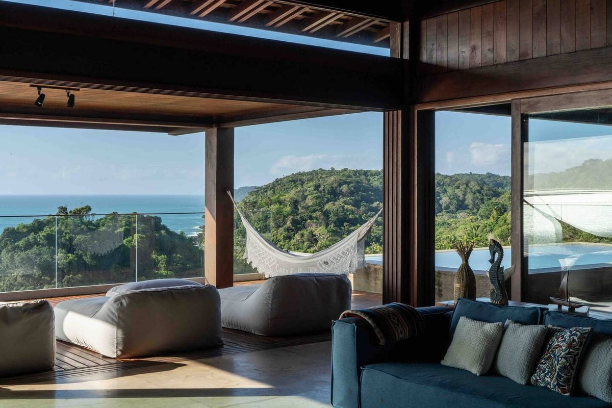 Casa da Biriba, em Itacaré, tem vista para a praia São José