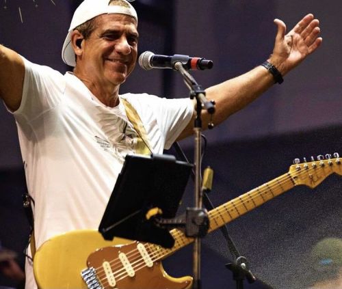 Durval Lelys por Divulgação