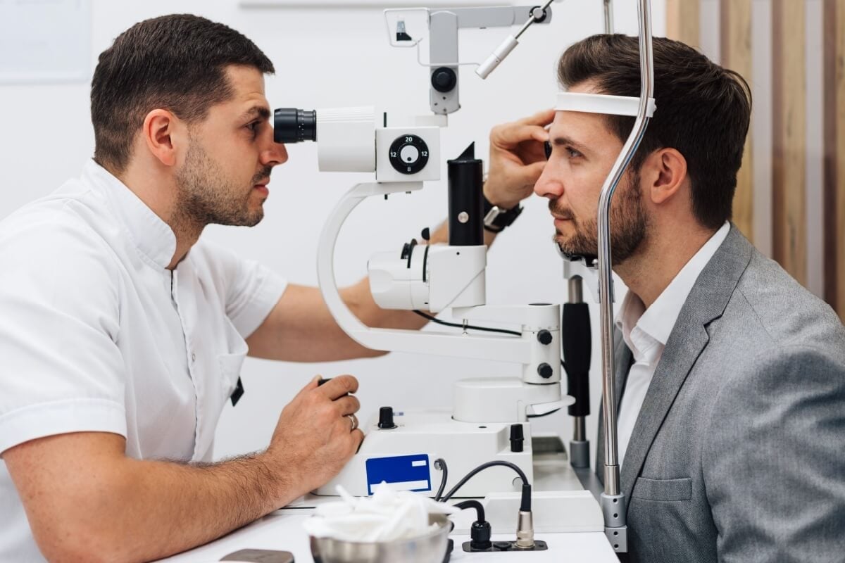 Mutirão de exames gratuitos de catarata e glaucoma por Imagem: DuxX | Shutterstock