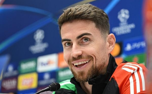 Jorginho tem contrato com o Arsenal até junho de 2025