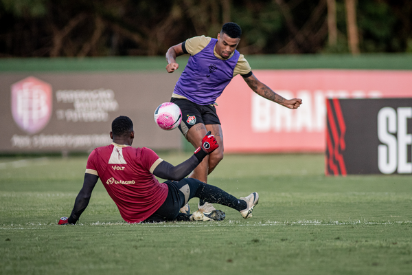 Vitória se reapresentou nesta terça-feira (29) para enfrentar o Athletico-PR