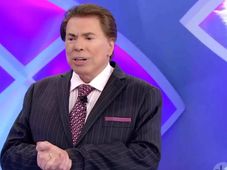 Imagem - Fã ignora regras de cemitério e vaza foto de lápide de Silvio Santos