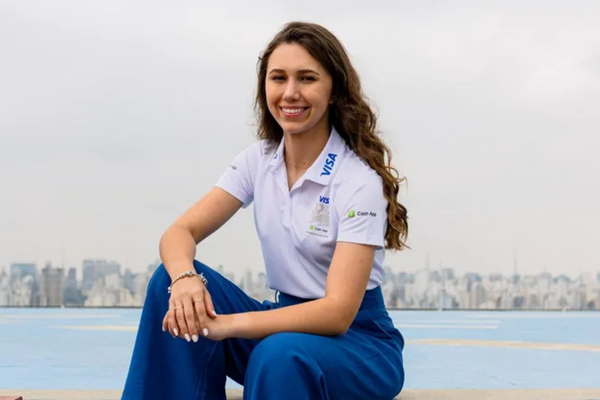 A catarinense Rafaela Ferreira foi anunciada pela Visa Cash App RB, equipe de base da Red Bull