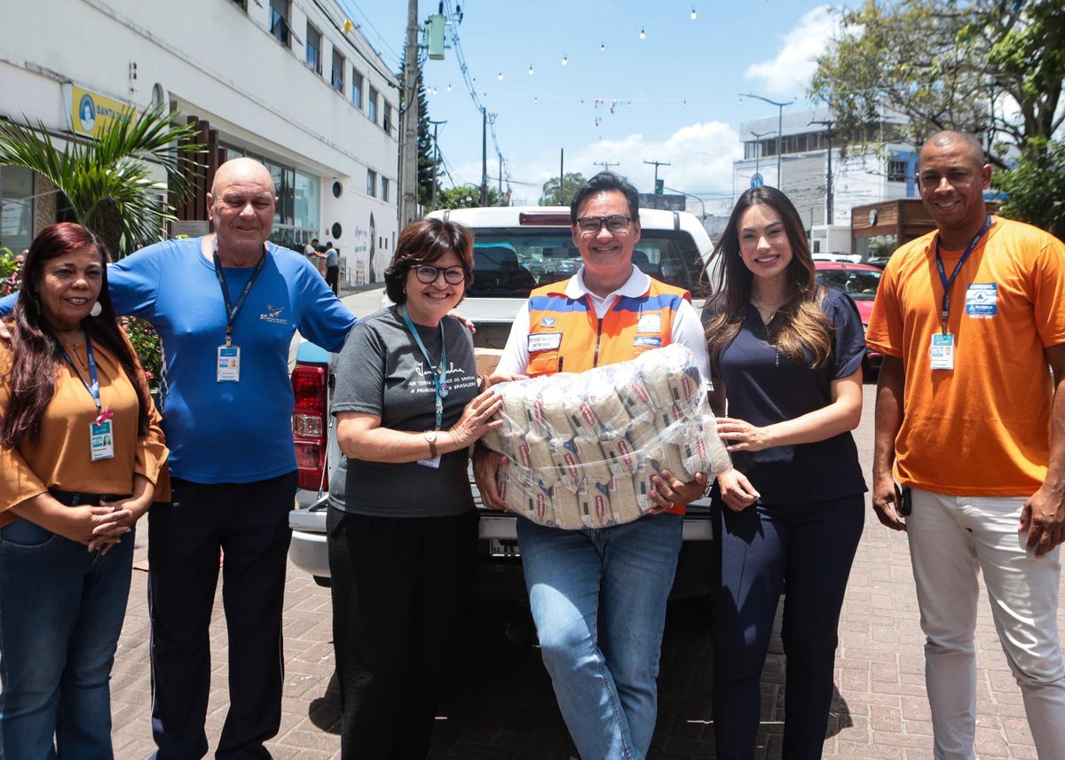 Alimentos foram entregues na sede das Obras Sociais Irmã Dulce