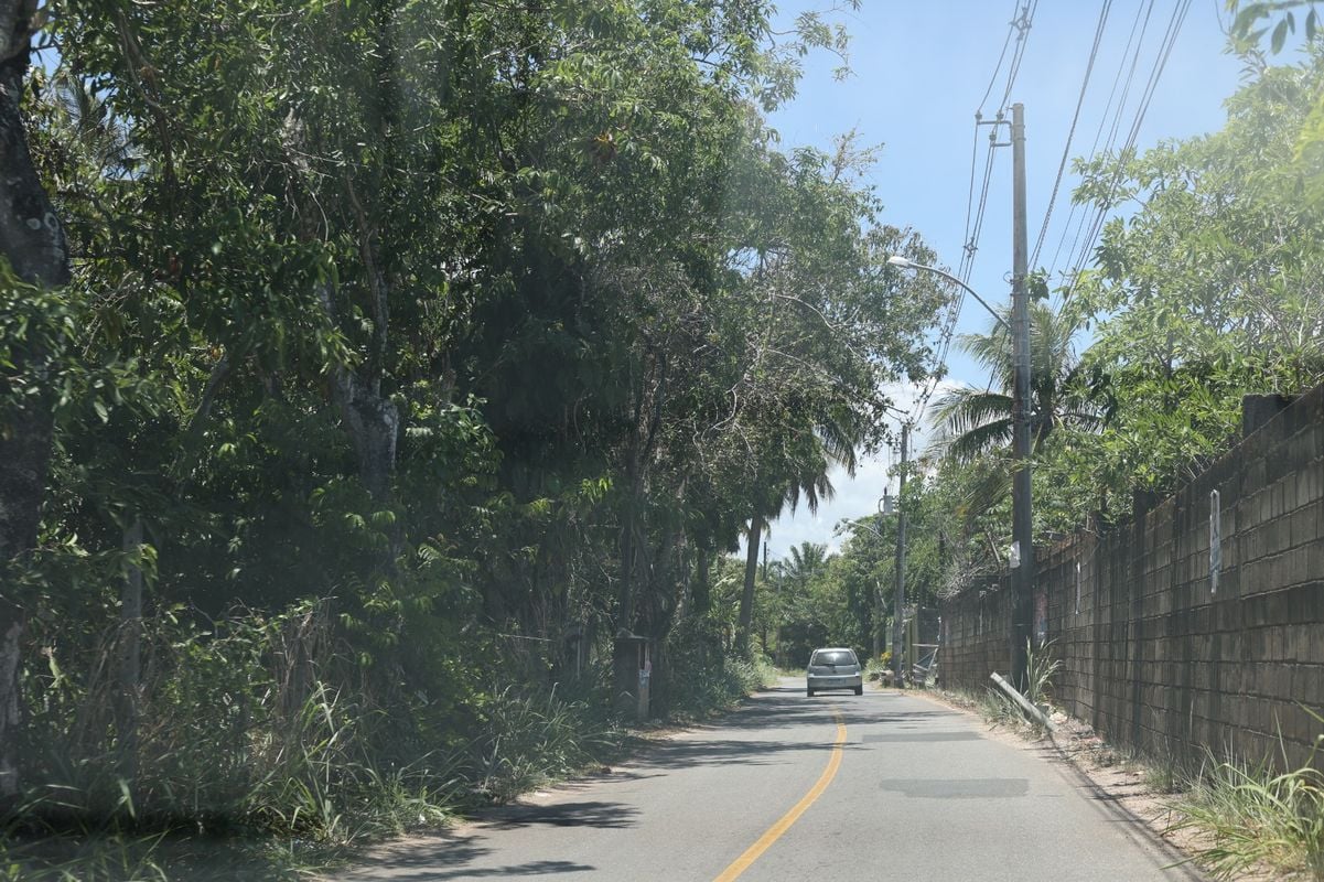 Estrada da cascalheira: motoristas trafegam na companhia do medo 