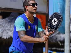 Imagem - Após se aposentar do futebol, ex-Vitória vai às semifinais em campeonato de Beach Tennis