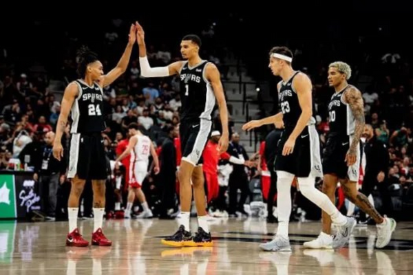 Wembanyama pelo San Antonio Spurs