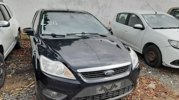 Carro vai a leilão