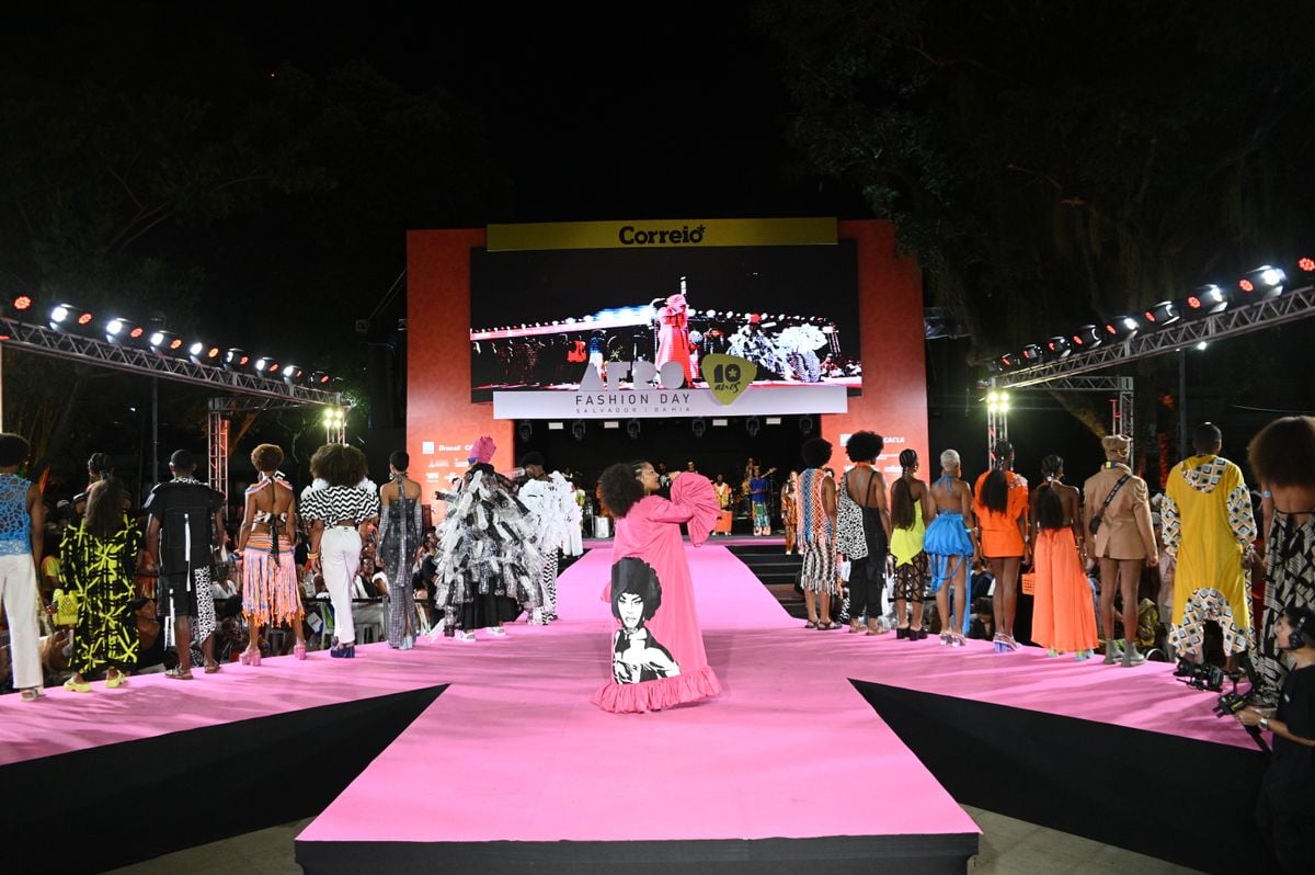 Larissa Luz retorna à passarela do Afro Fashion Day como modelo e brilha em pocket show de encerramento