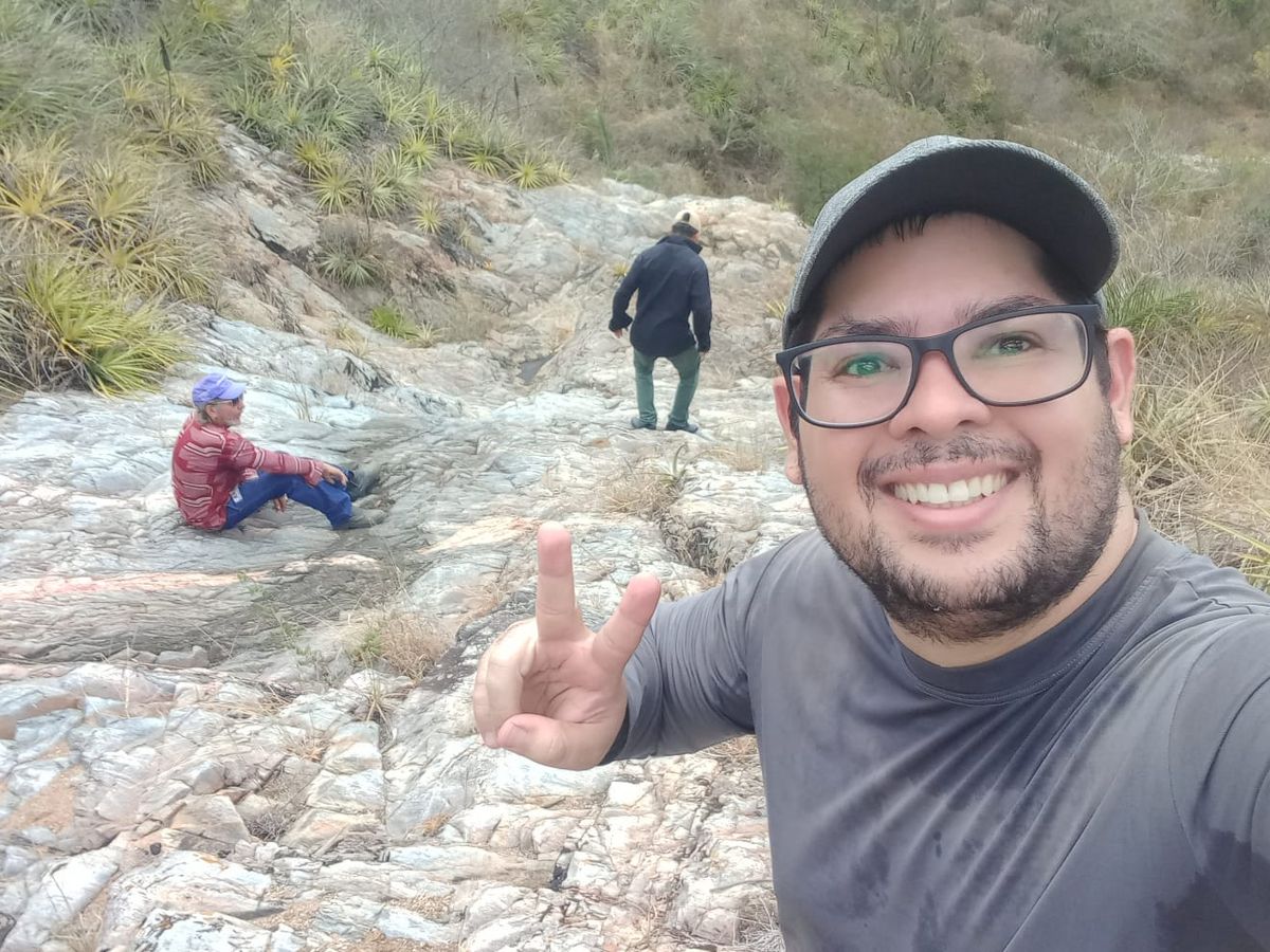 O historiador encontrou os primeiros achados durante trilha com amigos