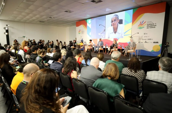 Abertura contou com a presença de ministras 