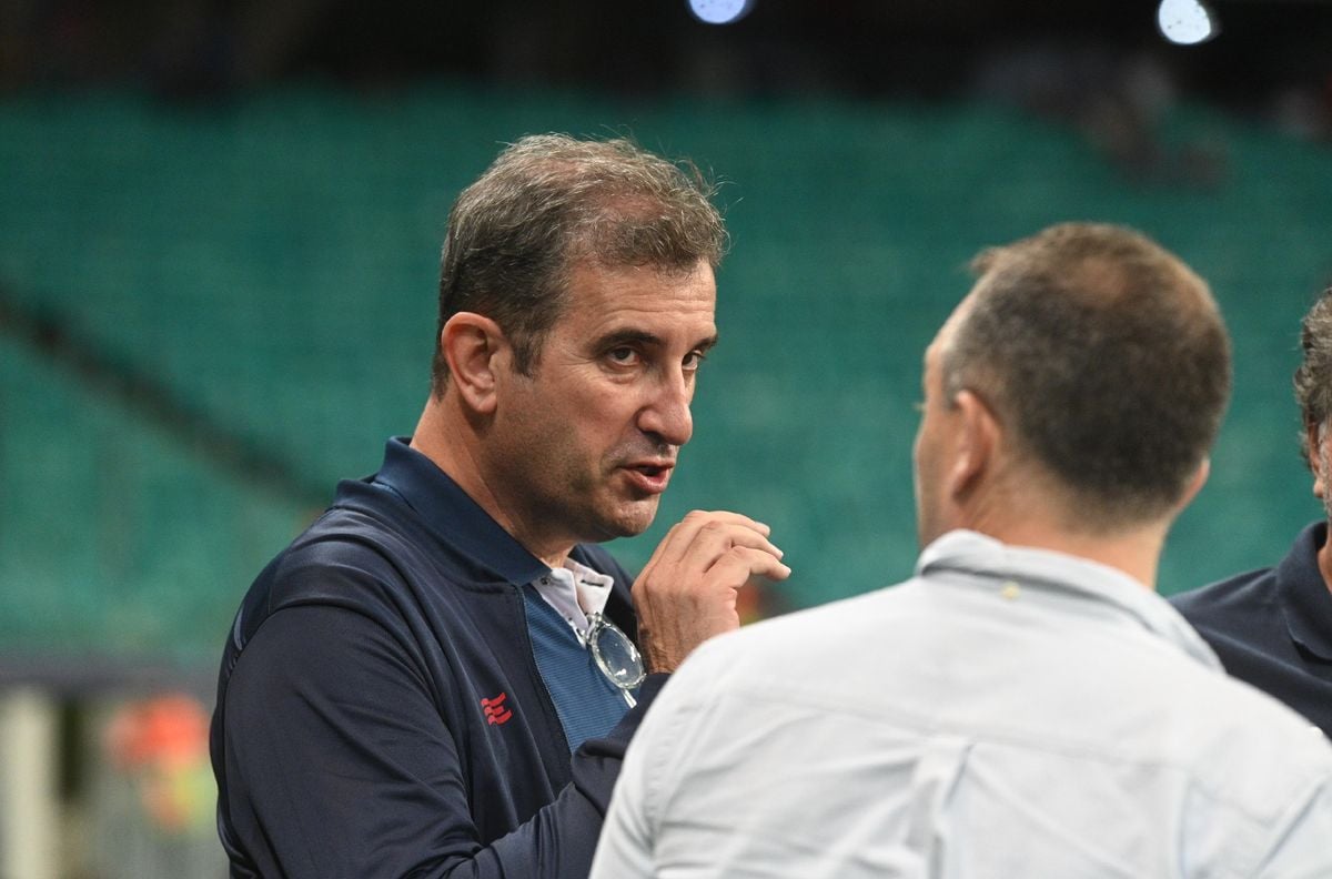 Ferran Soriano conversa com Cadu Santoro, diretor de futebol do Bahia