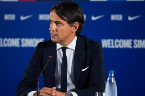 Simone Inzaghi quer a Inter de Milão com a posse de bola para não dar chances ao Arsenal