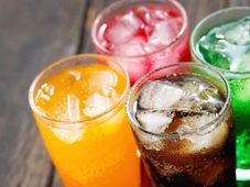 Imagem - Consumo de bebidas doces por crianças e adolescentes 
cresce 23%