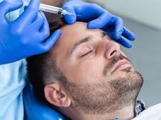 Imagem - Conselho autoriza biólogos a realizarem procedimentos como botox e preenchimento