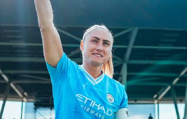 Steph Houghton 