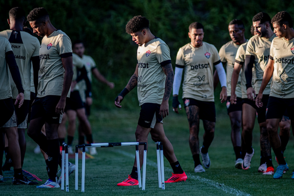 Vitória tem apenas seis triunfos na história contra o Corinthians, cinco no Barradão