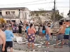 Imagem - Três pessoas da mesma família morrem após botijão de gás explodir em Maceió