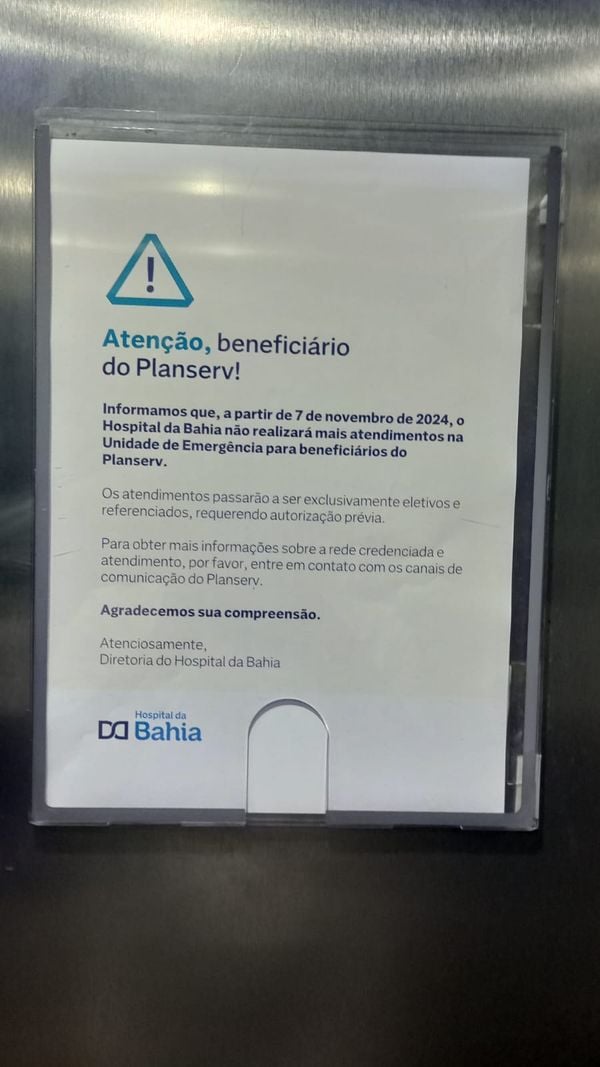 Mensagem está na recepção e elevadores da unidade