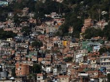 Imagem - Quase 16,4 milhões de pessoas moram em favelas no Brasil, revela Censo