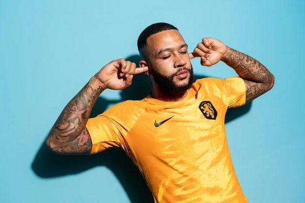 Memphis Depay pela Holanda