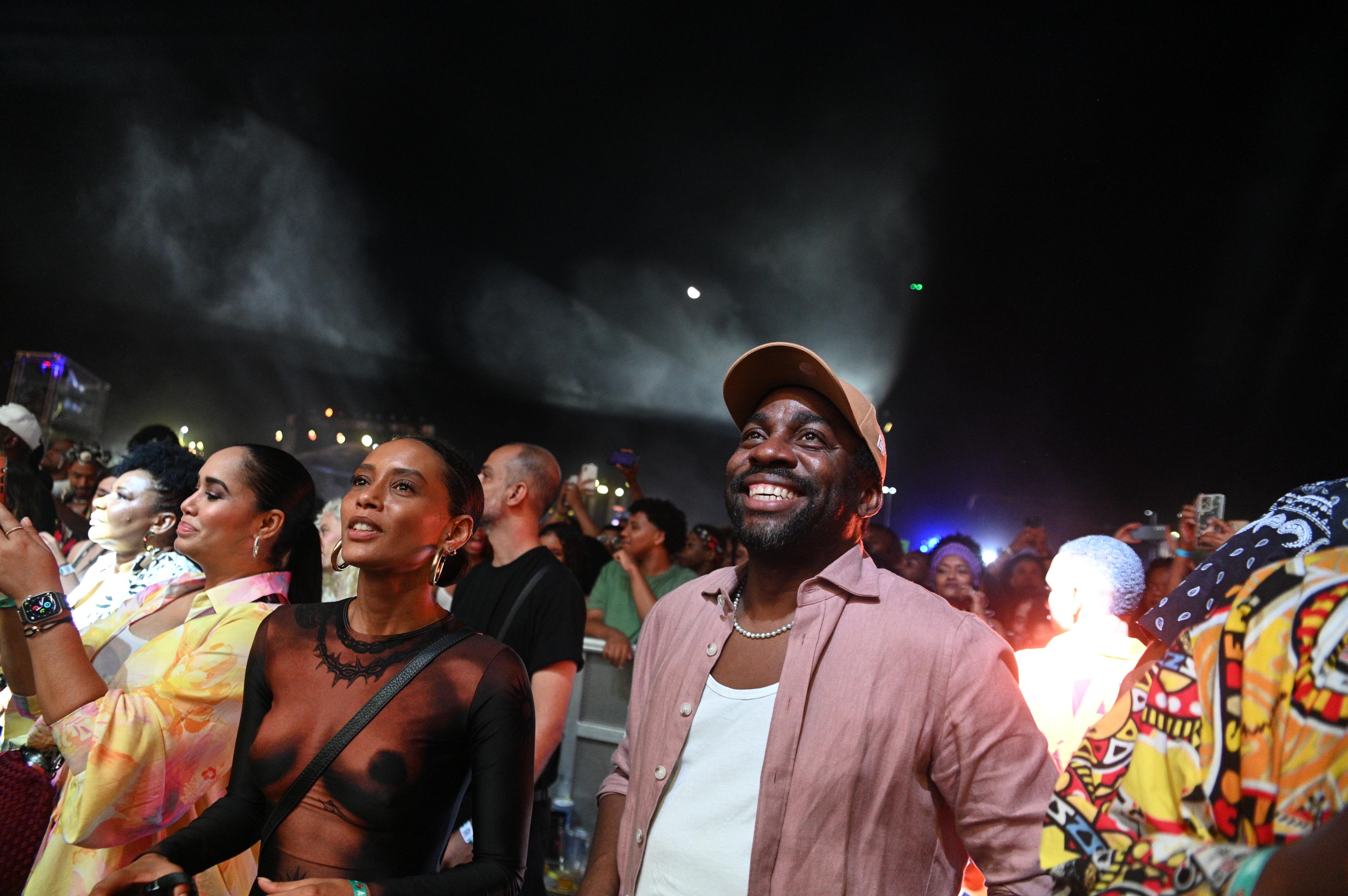 Taís Araújo e Lázaro Ramos curtem show de Léo Santana no Afropunk por Paula Fróes/CORREIO