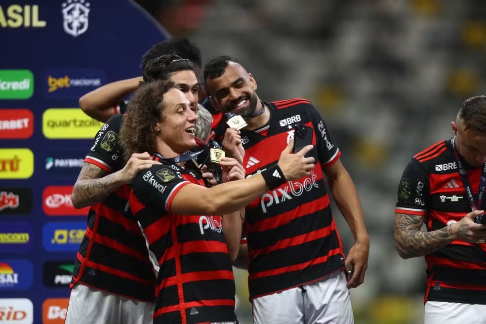 David Luiz comemorando o título da Copa do Brasil por Divulgação I Gilvan de Souza/Flamengo