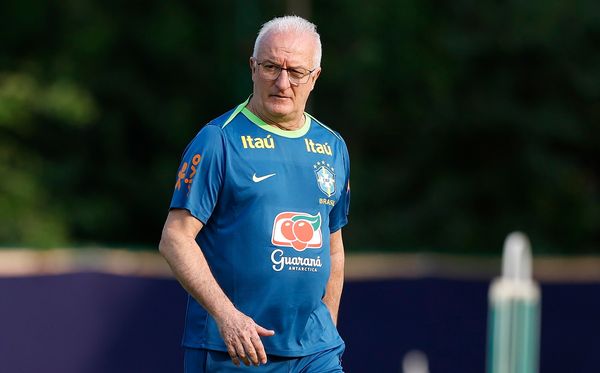 Dorival Júnior em treino da Seleção Brasileira