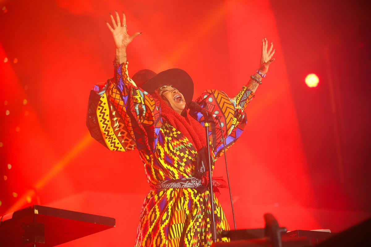 Erykah Badu se encontra na Bahia 