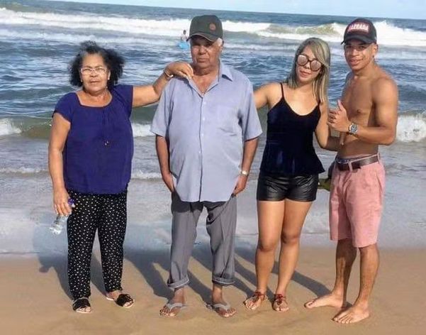 Laura, Olindo, Eulália e Tarcísio 