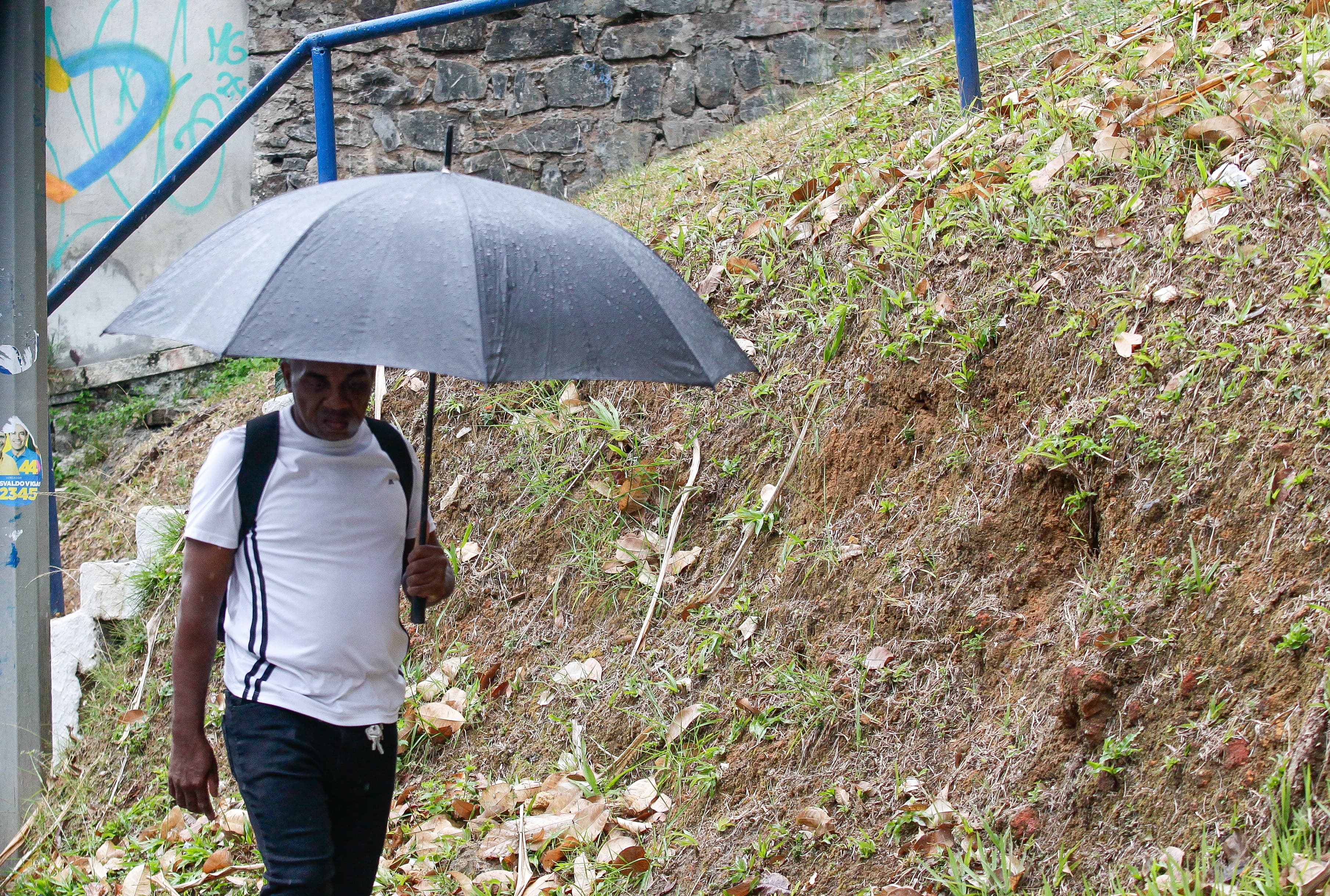 Salvador terá chuva com trovoadas nesta segunda por Arisson Marinho / CORREIO 