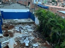 Imagem - Obra de demolição de prédio causa tremores e rachaduras em casas de moradores do Rio Vermelho