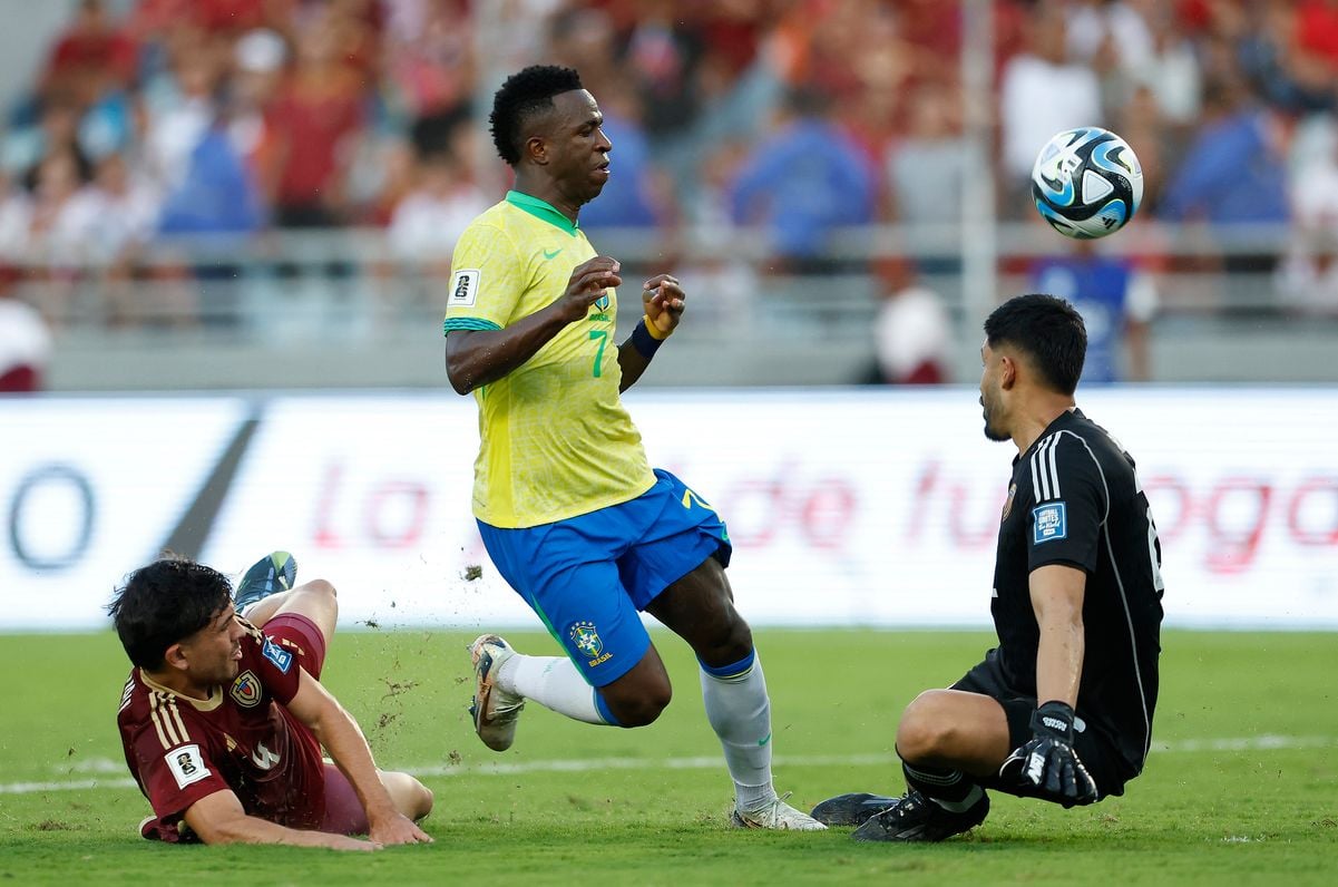 vinícius Júnior durante o empate do Brasil com a Venezuela