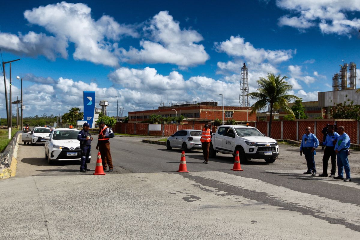 Incêndio no polo de Camaçari foi causado por rompimento de dutos de fábrica de PVC