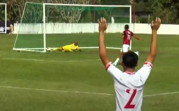 Gol contra do time sub-16 do América-RN