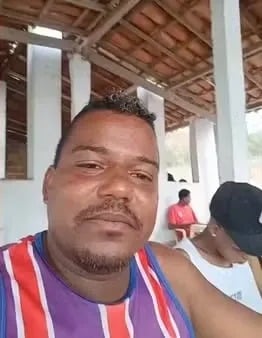 Rafael Costa Santos, 36 anos, e o adolescente Daniel Lima Gomes, de 16 anos, foram mortos por disparos de arma de fogo