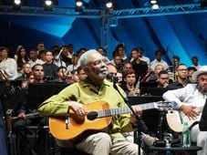 Imagem - Gilberto Gil e Aldo Brizzi misturam MPB, canto lírico e dança indiana em Ópera "Amor Azul"