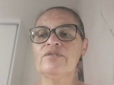 Imagem - Professora sofre apedrejamento por racismo religioso de alunos  em Camaçari