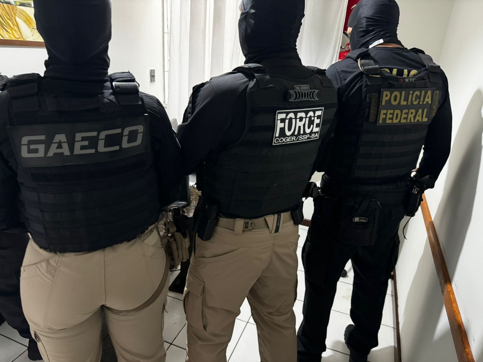 'Operação Patrocínio Indigno' prende advogado envolvido com grupo miliciano em Feira de Santana por Divulgação / Ascom SSP e MP